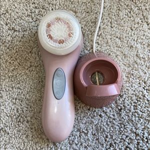 Clarisonic Aria blush pink w/ 5 brush heads